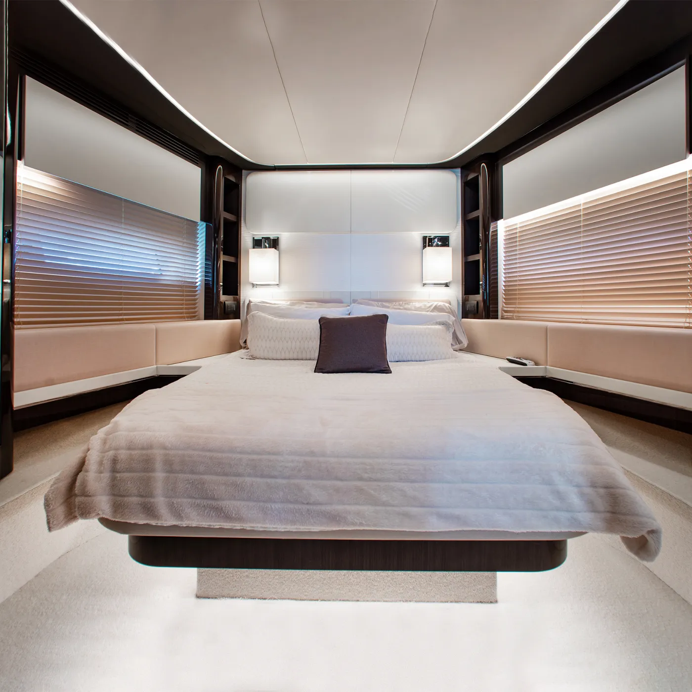 Barton Yachts Luxury Yacht Sales & Charters